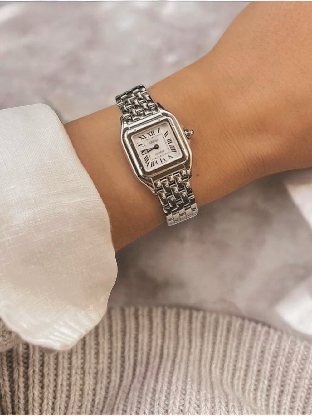Silver Vintage Luxury Watch
Water Resistant